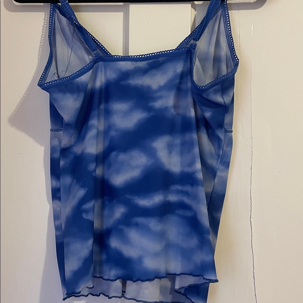 No Boundaries Blue Cloud Tie-Dye V-Neck Cami - Picture 5 of 7
